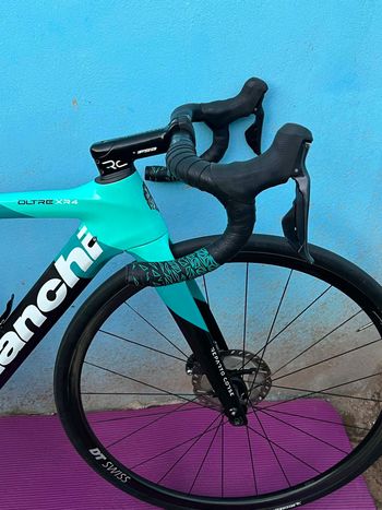 Used Bianchi Oltre XR4 - Ultegra Di2 2022 2022 Road & Gravel, Black — image 11 of 23