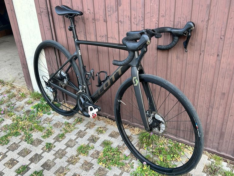 Used Scott Addict Shimano Ultegra 2023 Road & Gravel — image 2 of 13