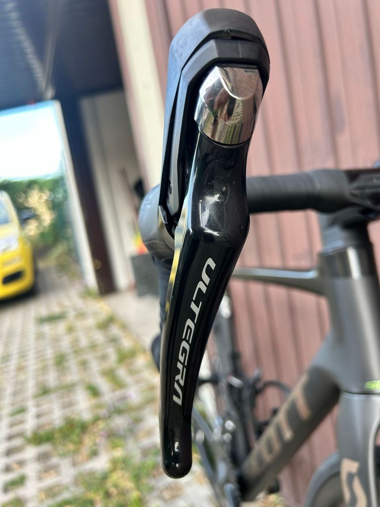 Used Scott Addict Shimano Ultegra 2023 Road & Gravel — image 9 of 13