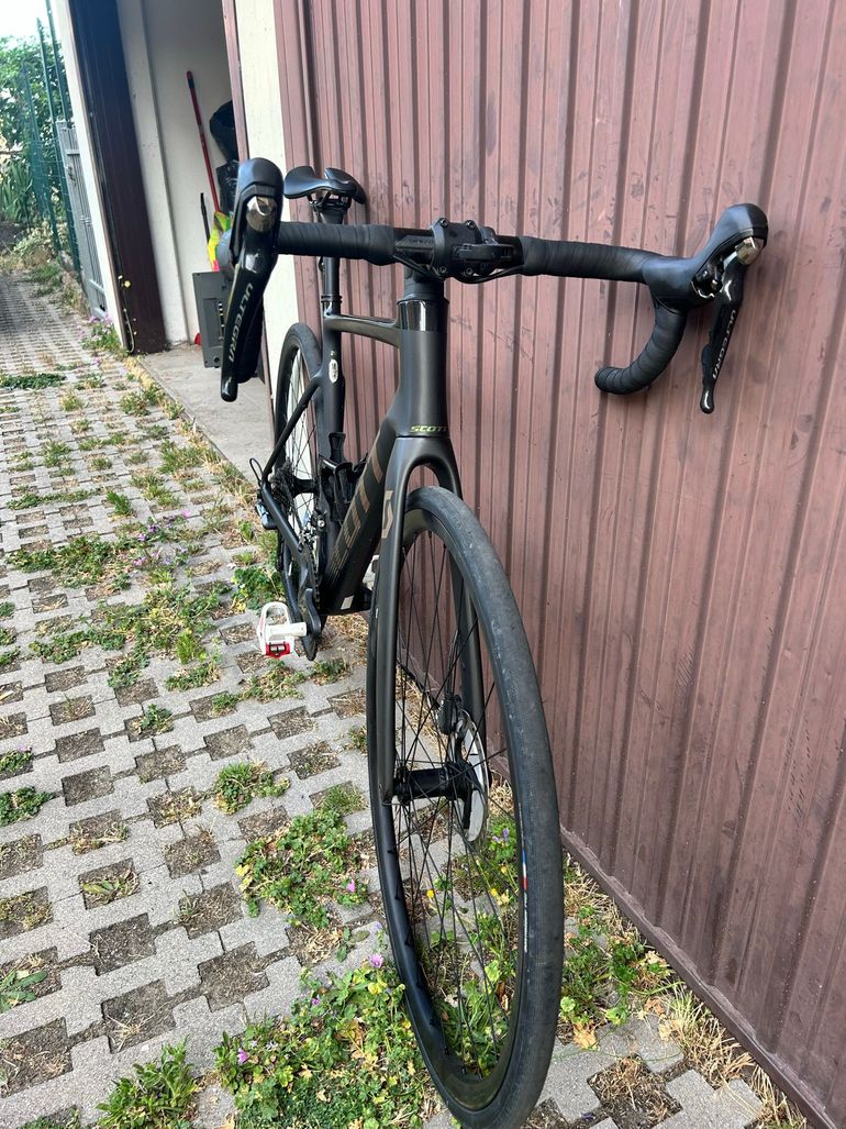 Used Scott Addict Shimano Ultegra 2023 Road & Gravel — image 12 of 13