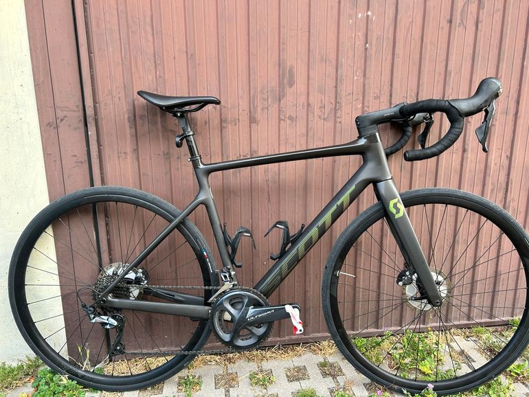 Used Scott Addict Shimano Ultegra 2023 Road & Gravel — image 1 of 13