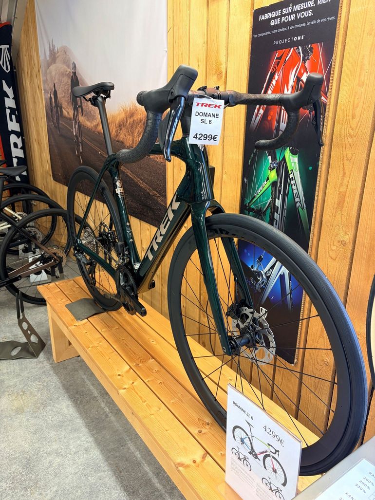 Used Trek Domane SL 6 Gen 4 2026 2026 Road & Gravel — image 1 of 6