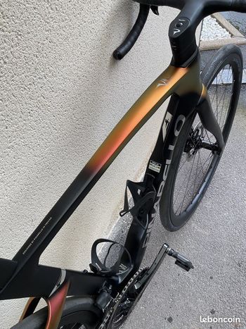 Used Pinarello DOGMA F DURA ACE Di2 2025 2025 Road & Gravel, Black — image 4 of 12