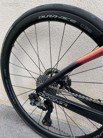 Used Pinarello DOGMA F DURA ACE Di2 2025 2025 Road & Gravel, Black — image 5 of 12