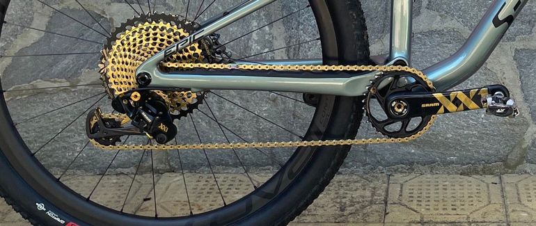 Used Specialized Epic SRAM XX1 2022 Mountainbike, Light Gray — image 3 of 3