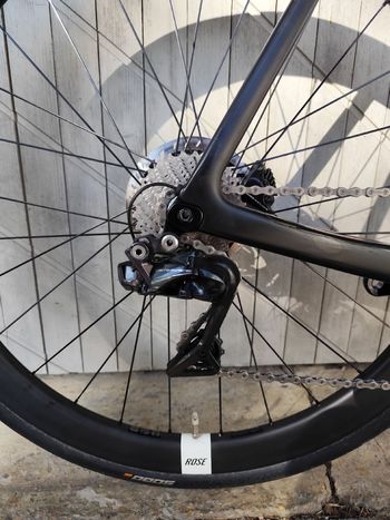 Used Rose TEAM GF SIX DISC DURA ACE Di2 2019 2019 Road & Gravel — image 3 of 5