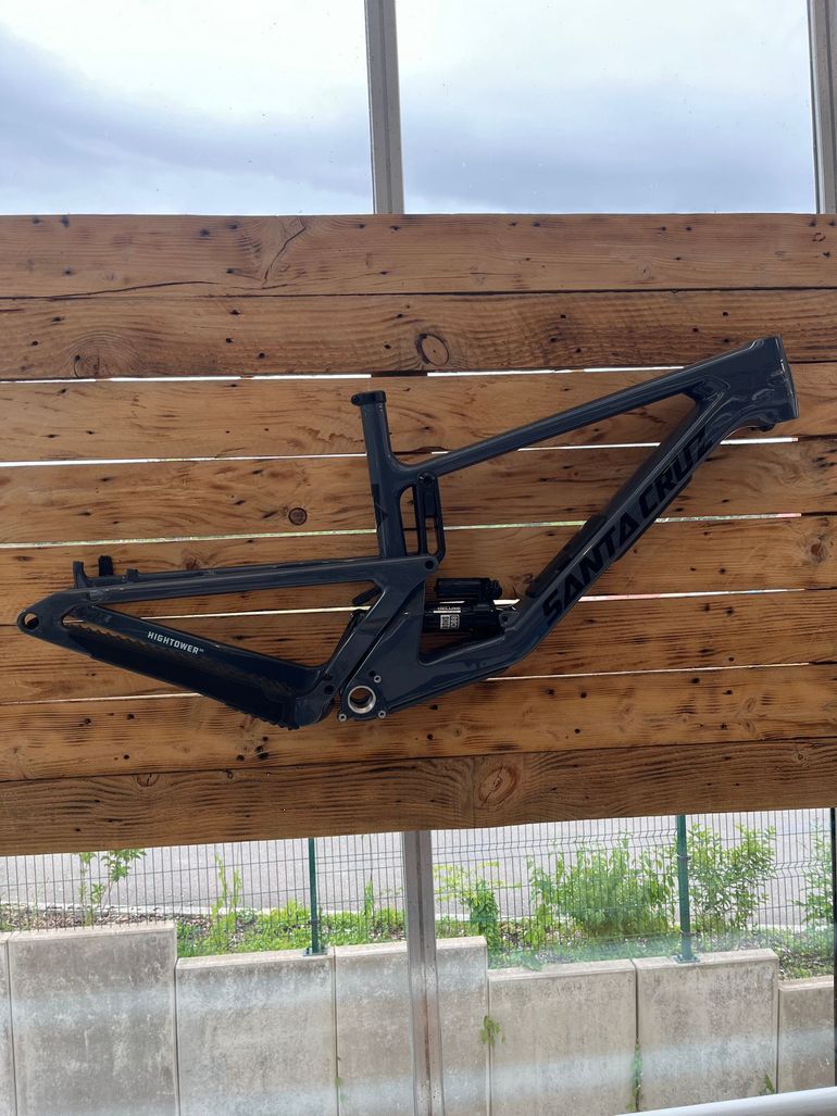 Used Santa Cruz HIGHTOWER Frame / Carbon CC 2024 Frameset 2024 Mountainbike, Blue, 29 — image 1 of 4