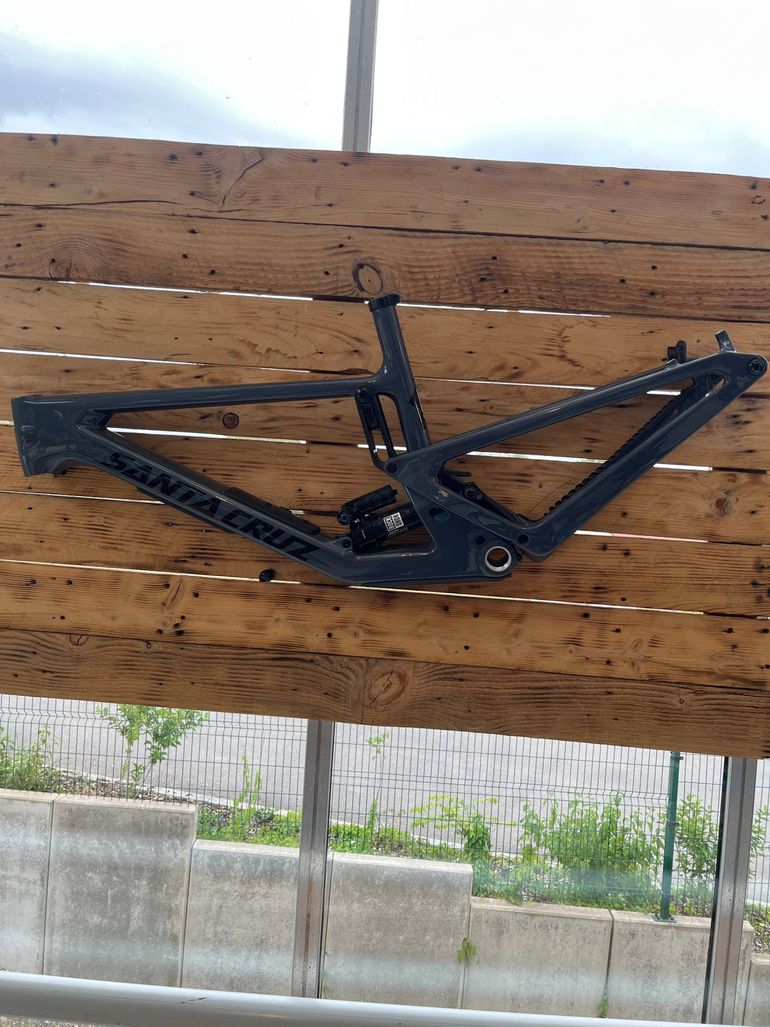 Used Santa Cruz HIGHTOWER Frame / Carbon CC 2024 Frameset 2024 Mountainbike, Blue, 29 — image 2 of 4