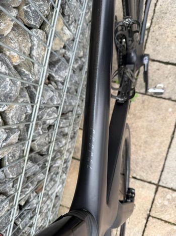 Used Giant Propel Shimano 105 2022 Road & Gravel, Negro — image 6 of 7