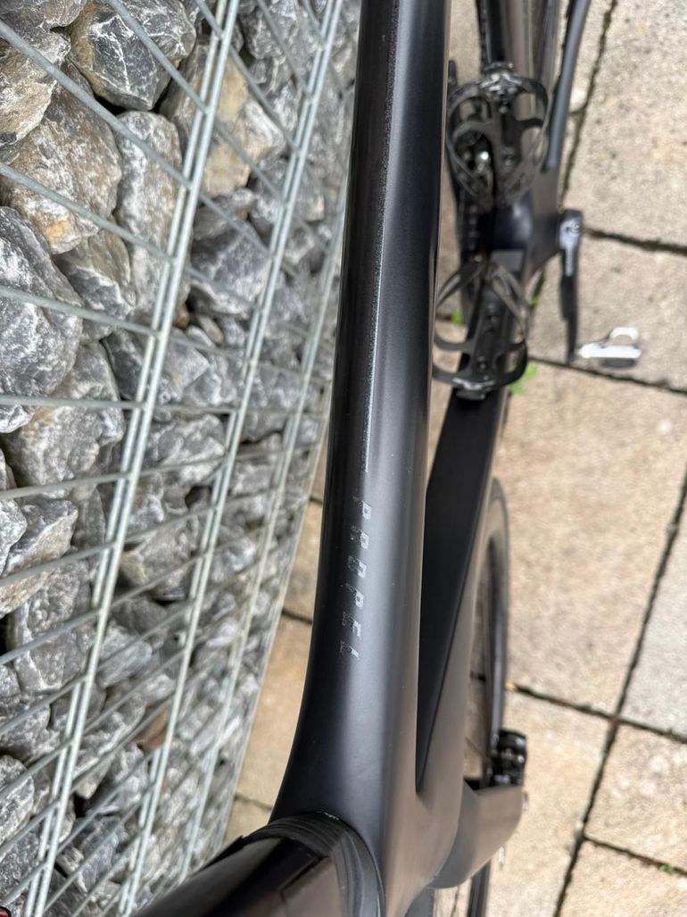 Used Giant Propel Shimano 105 2022 Road & Gravel, Negro — image 6 of 7