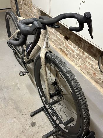 Used Rose Backroad FF Crown of Gravel 2026 2026 Road & Gravel, Light Gray — image 7 of 8
