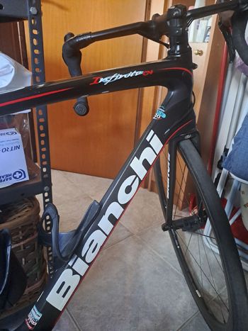 Used Bianchi Infinito CV Ultegra 2017 2017 Road & Gravel — image 4 of 10