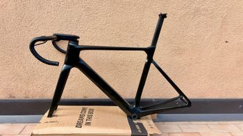 Giant Propel Advanced Pro 1 2024 Frameset 2024 Road & Gravel d'occasion — image 2 sur 9