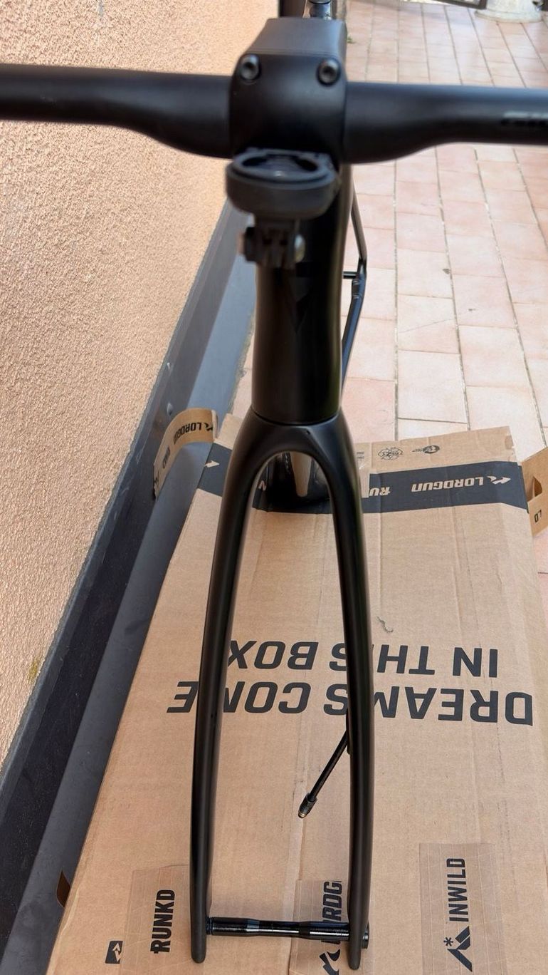 Giant Propel Advanced Pro 1 2024 Frameset 2024 Road & Gravel d'occasion — image 5 sur 9