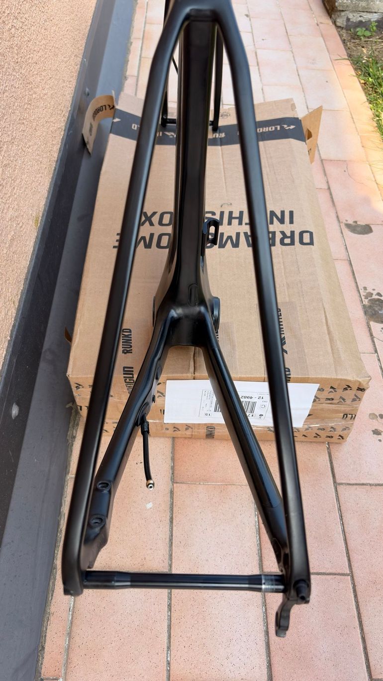 Giant Propel Advanced Pro 1 2024 Frameset 2024 Road & Gravel d'occasion — image 6 sur 9