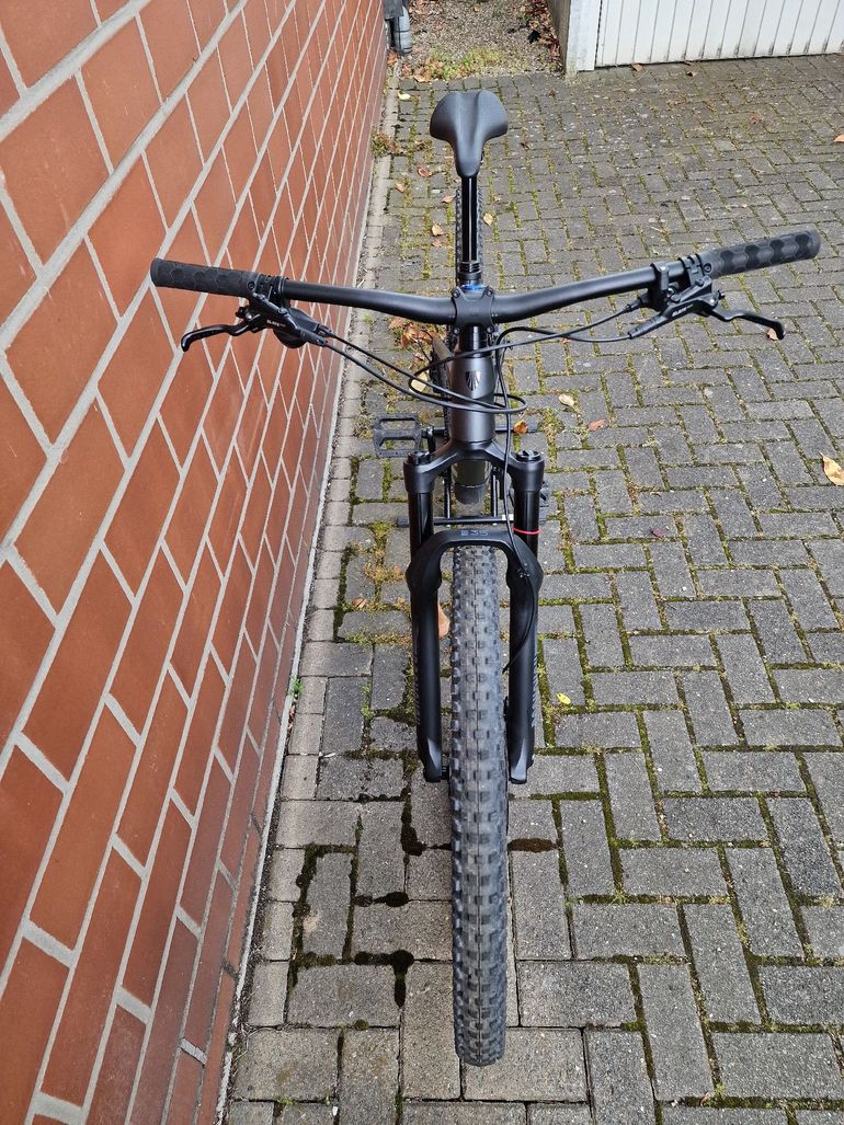 Used Trek Top Fuel 7 2023 2023 Mountainbike — image 4 of 8