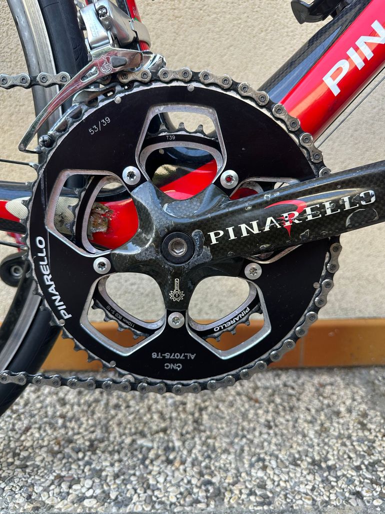 Used Pinarello Pinarello Custom Campagnolo Athena 2012 Road & Gravel, Rot — image 5 of 8
