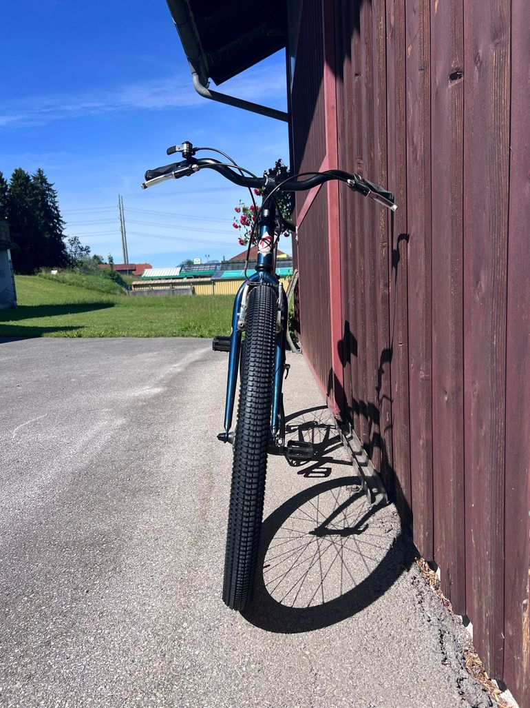 Used Diamondback Apex 90s Vintage MTB 1997 Mountainbike, Blue — image 8 of 9
