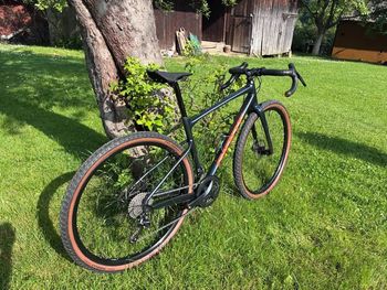 Used Giant Revolt 2 2022 2022 Road & Gravel, Light Gray — image 2 of 6