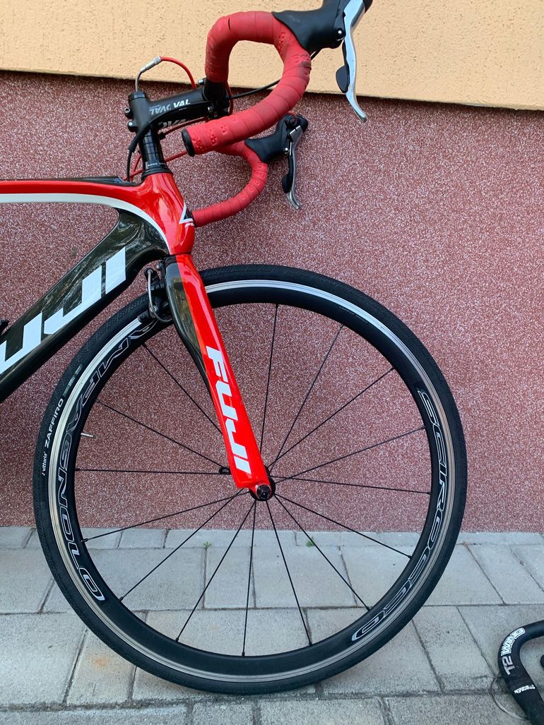 Used Fuji D6 COMP 2010 2010 Road & Gravel, Rosso — image 6 of 8
