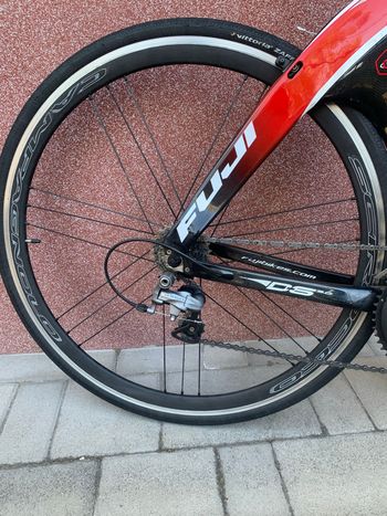 Used Fuji D6 COMP 2010 2010 Road & Gravel, Rosso — image 4 of 8