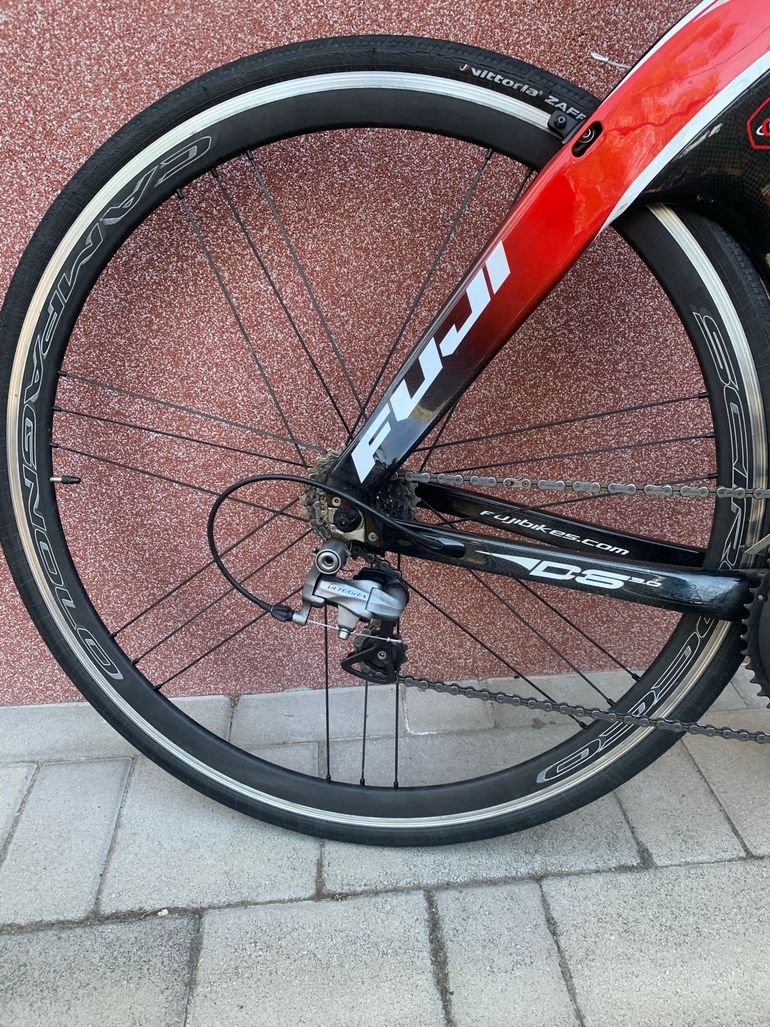 Used Fuji D6 COMP 2010 2010 Road & Gravel, Rosso — image 4 of 8