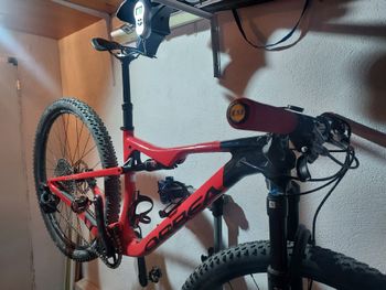 Used Orbea OIZ M11-AXS 2022 2022 Mountainbike — image 2 of 6