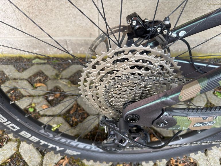 Gebrauchtes Scott Patron ERIDE 920 (2023/2024) – Top Fully, 750Wh 2023 Mountainbike, Grün — Bild 6 von 16