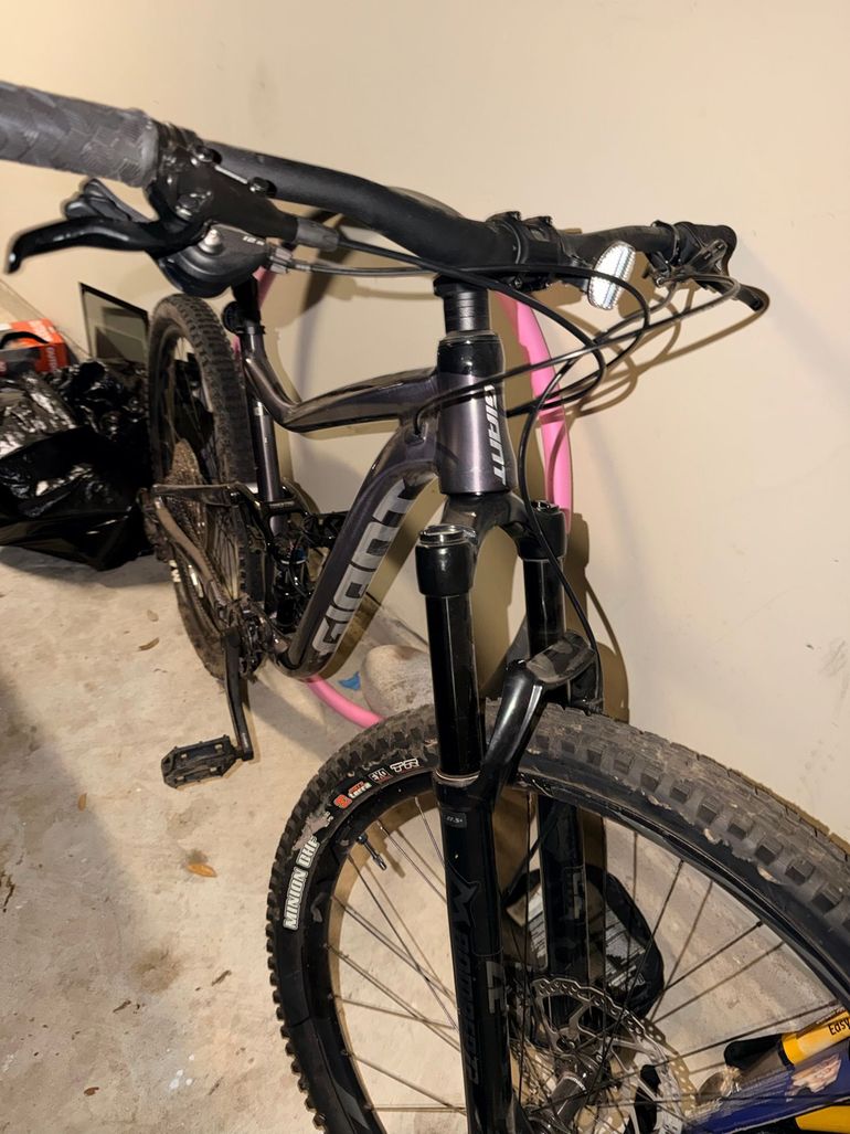 Used Giant Trance 3 2019 2019 Mountainbike, Black, 27.5 — image 1 of 4