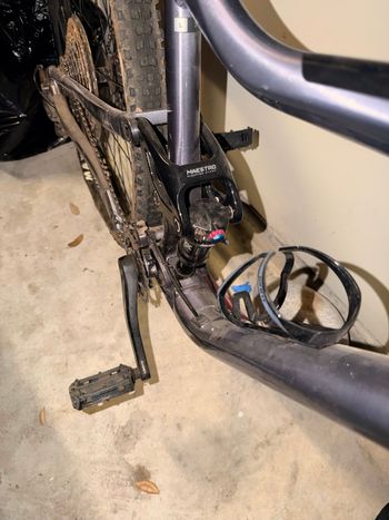 Used Giant Trance 3 2019 2019 Mountainbike, Black, 27.5 — image 3 of 4