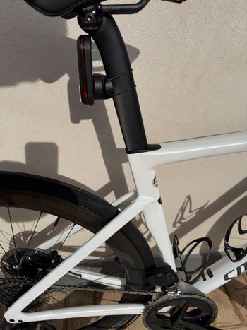 Used Specialized Tarmac SL7 Comp - Rival eTap AXS 2023 2023 Road & Gravel, Weiß — image 4 of 5