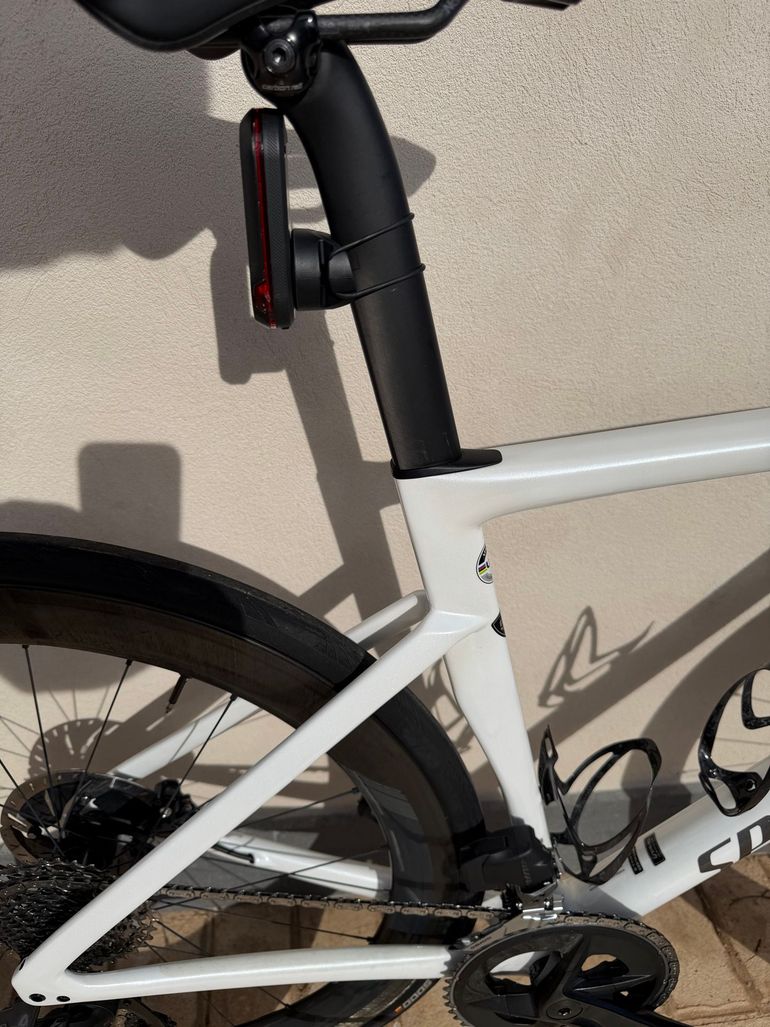 Used Specialized Tarmac SL7 Comp - Rival eTap AXS 2023 2023 Road & Gravel, Weiß — image 4 of 5