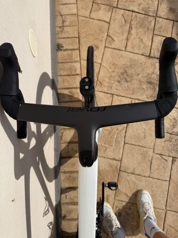 Used Specialized Tarmac SL7 Comp - Rival eTap AXS 2023 2023 Road & Gravel, Weiß — image 5 of 5