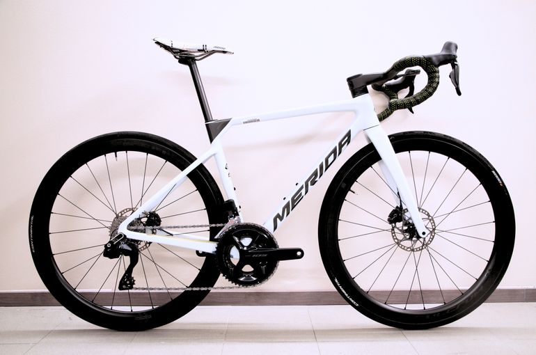 Used Merida SCULTURA 6000 2023 2023 Road & Gravel, White — image 2 of 3
