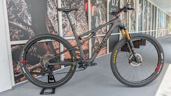 Used Santa Cruz BLUR X0 AXS TR RSV / Carbon CC 2025 2025 MTB