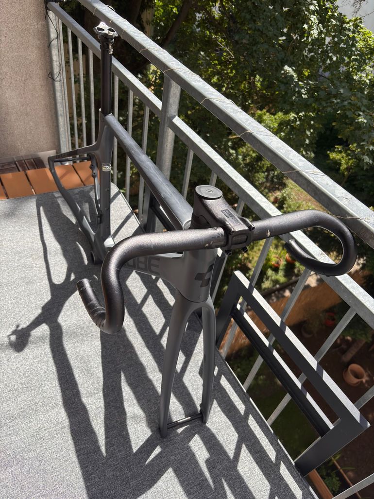 Used CUBE AGREE C:62, PRO 2022 Frameset 2022 Road & Gravel — image 5 of 5