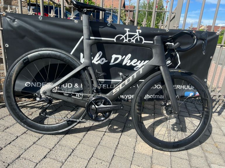 Used Scott Foil RC 10 2024 2024 Road & Gravel, Negro — image 1 of 13