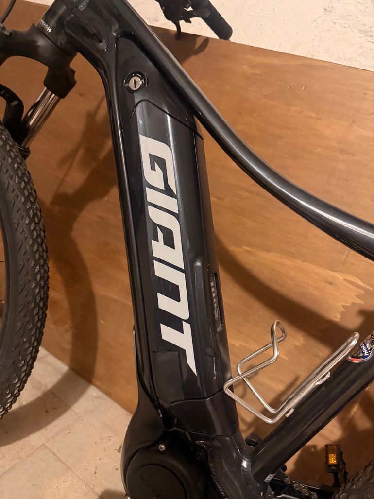 Used Giant Talon E+ 29 3 2023 2023 Mountainbike — image 2 of 16
