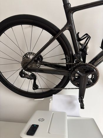 Used Scott Addict RC Pro 2024 2024 Road & Gravel, Azul — image 3 of 4