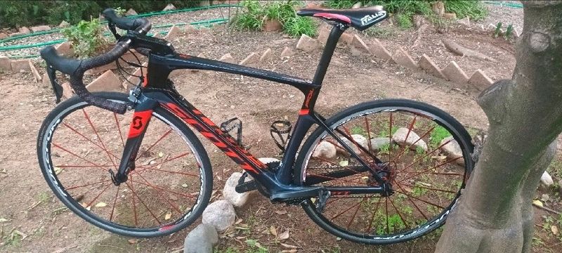 Used Scott Foil 20 2018 2018 Road & Gravel, Black — image 1 of 6