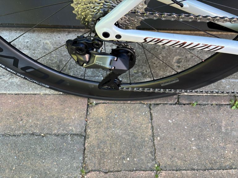 Used Specialized Tarmac Shimano Ultegra Di2 2026 Road & Gravel, Weiß — image 7 of 17