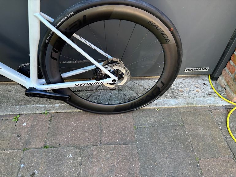 Used Specialized Tarmac Shimano Ultegra Di2 2026 Road & Gravel, Weiß — image 14 of 17