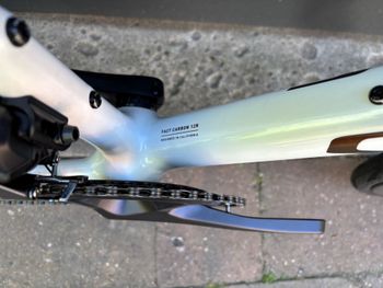 Used Specialized Tarmac Shimano Ultegra Di2 2026 Road & Gravel, Weiß — image 9 of 17