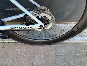 Used Specialized Tarmac Shimano Ultegra Di2 2026 Road & Gravel, Weiß — image 15 of 17