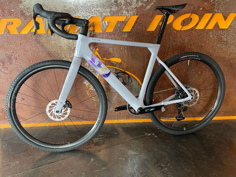 Used 3T Exploro SRAM Rival eTap AXS 2026 Road & Gravel, Grigio chiaro — image 2 of 5