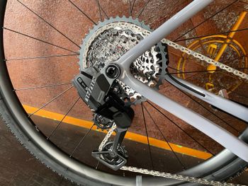 Used 3T Exploro SRAM Rival eTap AXS 2026 Road & Gravel, Grigio chiaro — image 3 of 5