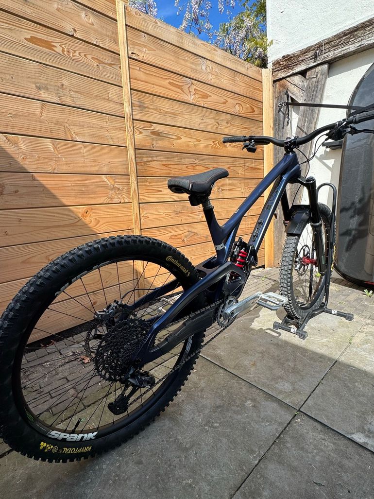 Used Evil Insurgent - LS / GX I9 Hydra MX 2023 2023 Mountainbike, Blu — image 2 of 5