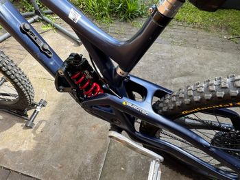 Used Evil Insurgent - LS / GX I9 Hydra MX 2023 2023 Mountainbike, Blu — image 5 of 5