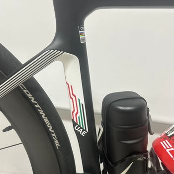 Used Colnago V4RS Shimano Ultegra Di2 2024 Road & Gravel, Black — image 8 of 9