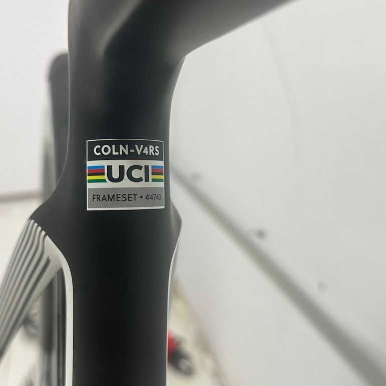 Used Colnago V4RS Shimano Ultegra Di2 2024 Road & Gravel, Black — image 7 of 9
